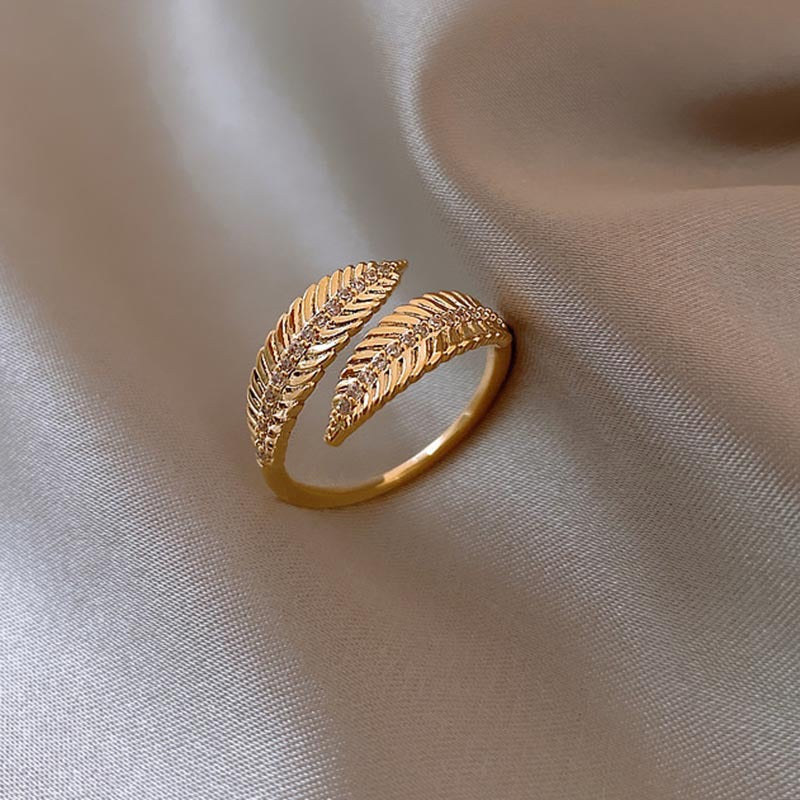 Micro Leaf Ring