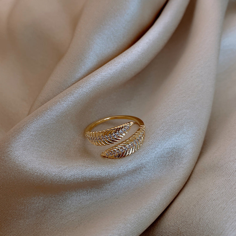 Micro Leaf Ring
